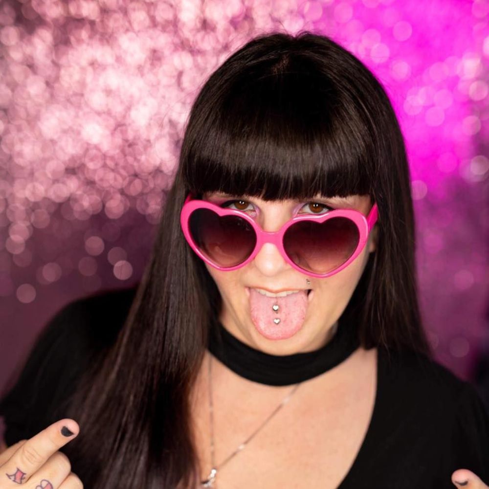 Meet your Posher, Hollie